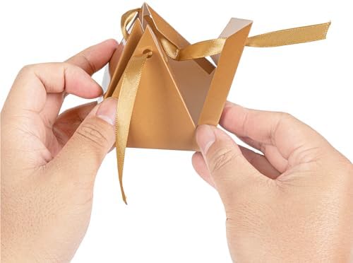 Restaurantware Pyramid Favor Boxes 3x3x3 Inch 100 Pack