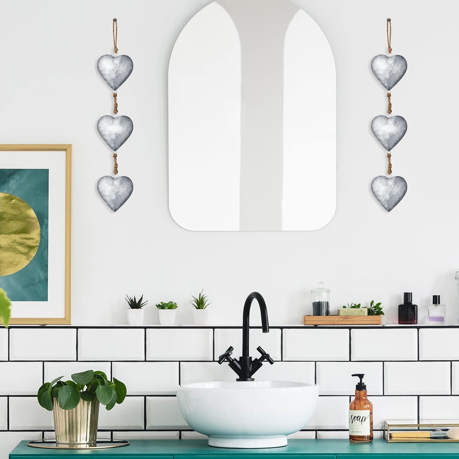 Moxweyeni 2 Piece Silver Metal Heart Wall Decor