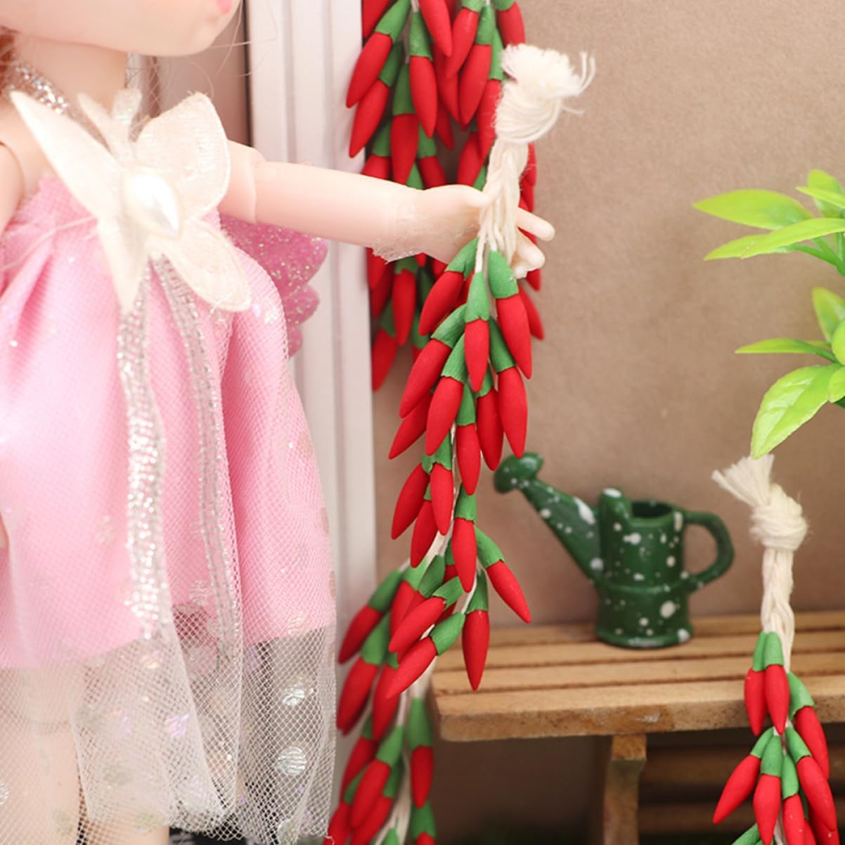 GLEAVI 5 Strings Lifelike Chili Props for Home Decor