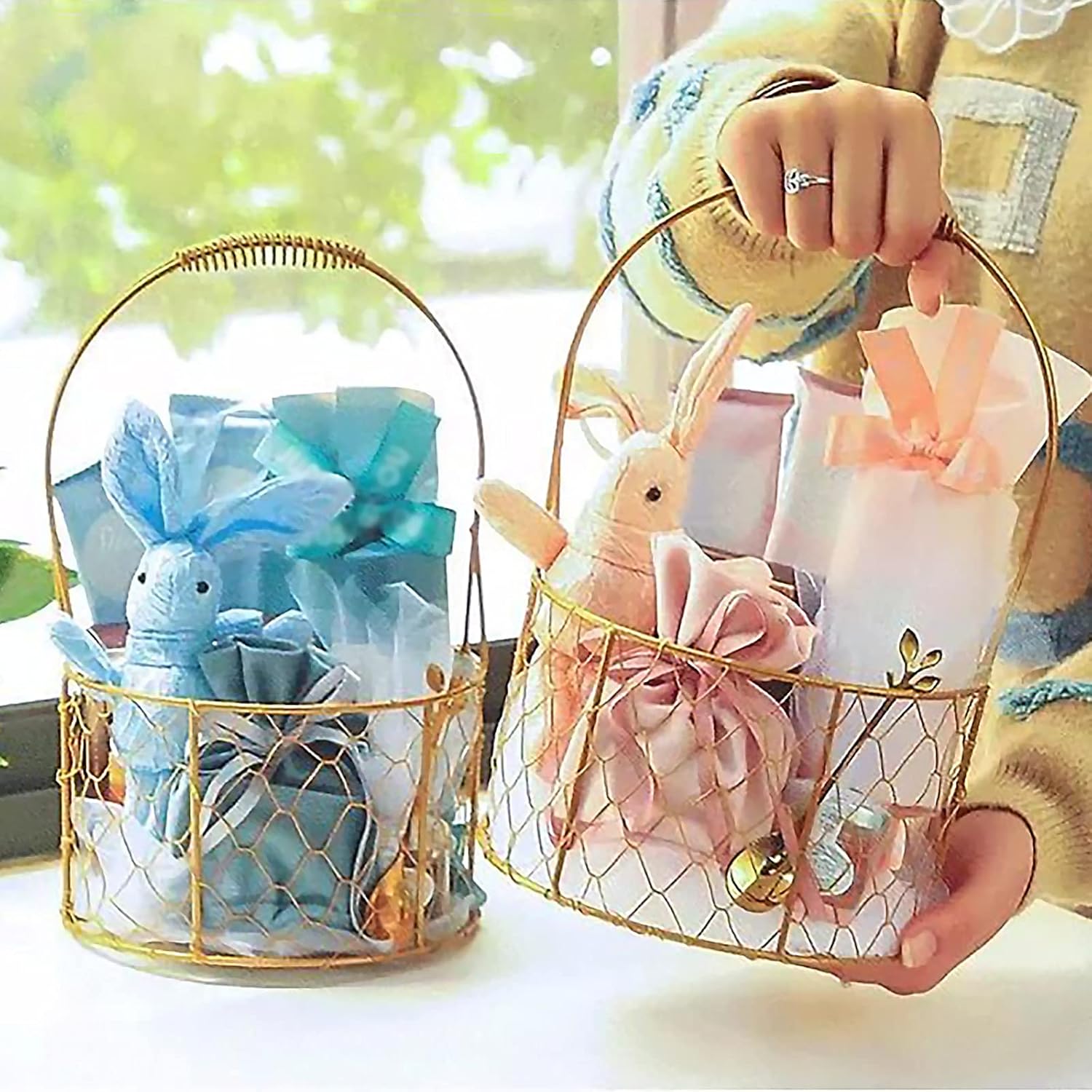 PerGar Golden Metal Flower Girl Basket for Weddings