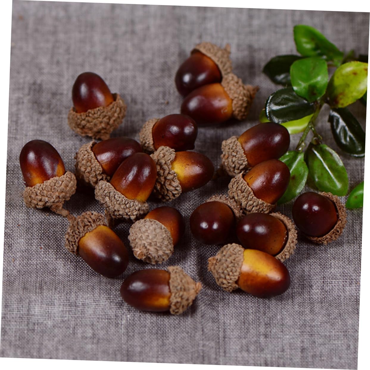 141pcs Artificial Pumpkin and Acorn Decorations for Halloween