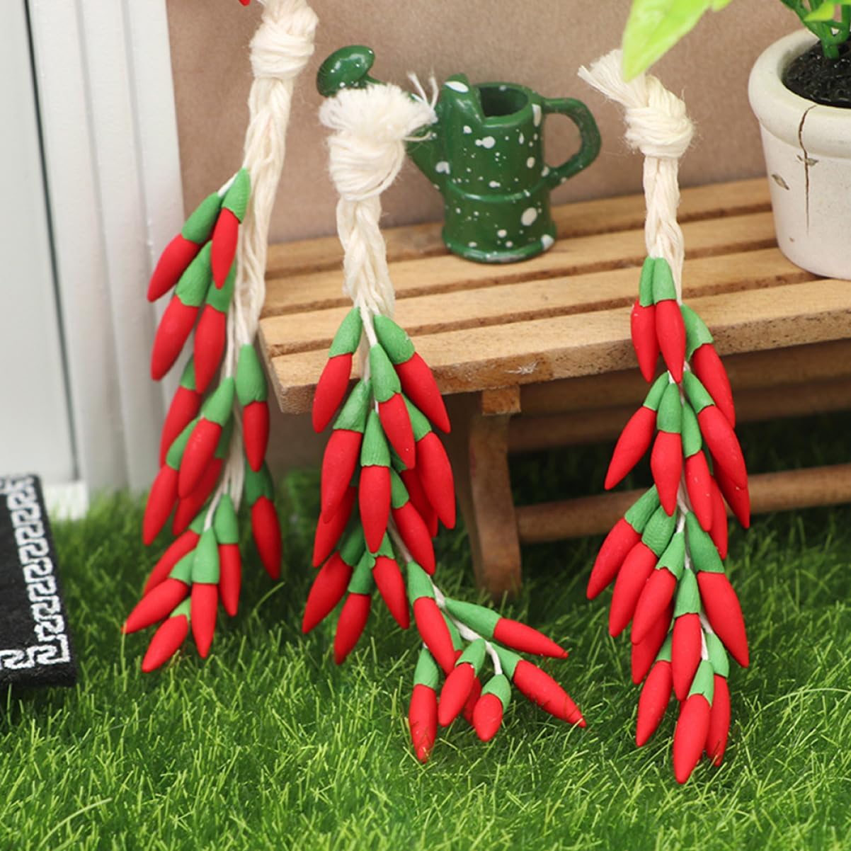 GLEAVI 5 Strings Lifelike Chili Props for Home Decor