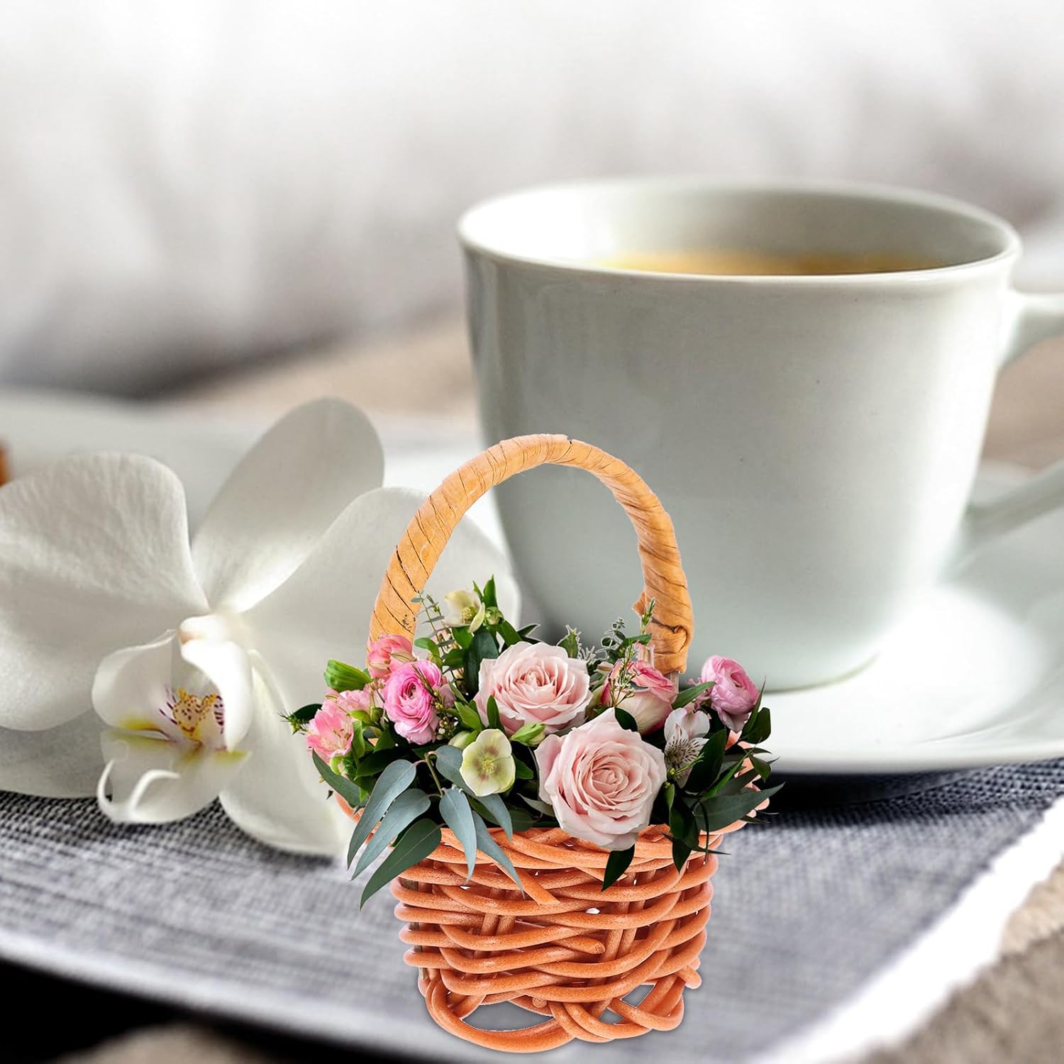 10Pcs Mini Woven Baskets with Handles for Party Favors