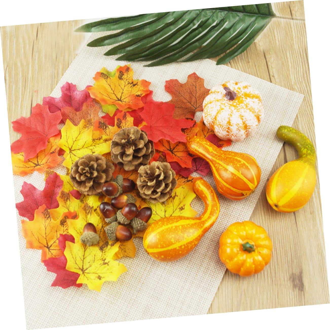 141pcs Artificial Pumpkin and Acorn Decorations for Halloween