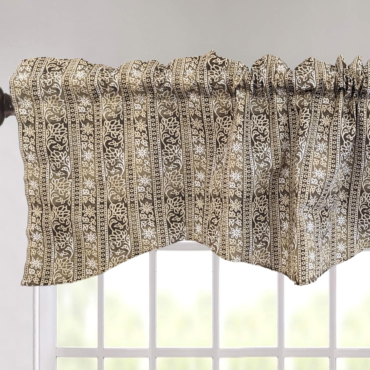DaDa Bedding Moroccan Paisley Valance 18x52