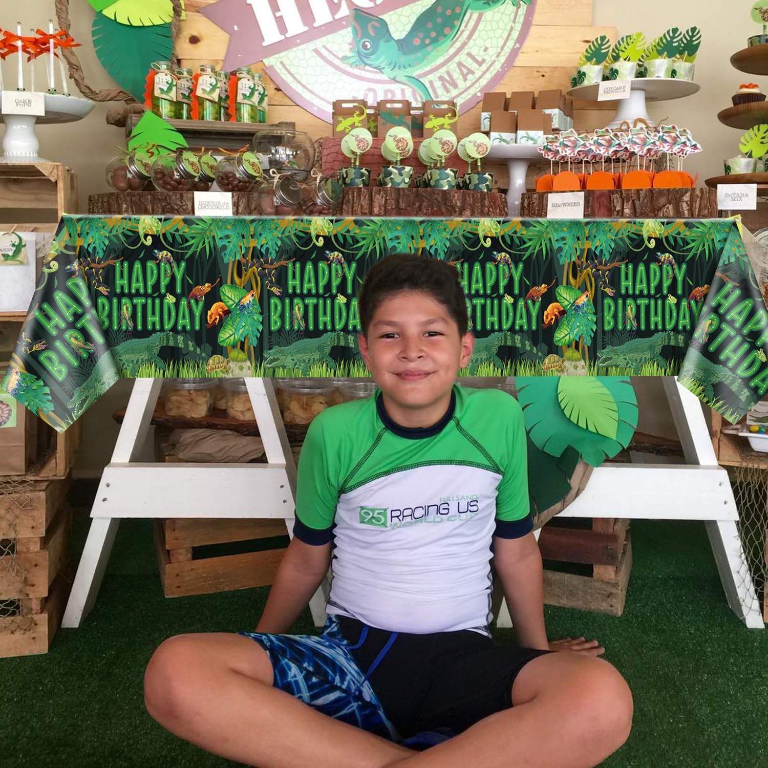 Reptile Birthday Party Set for 20 Guests