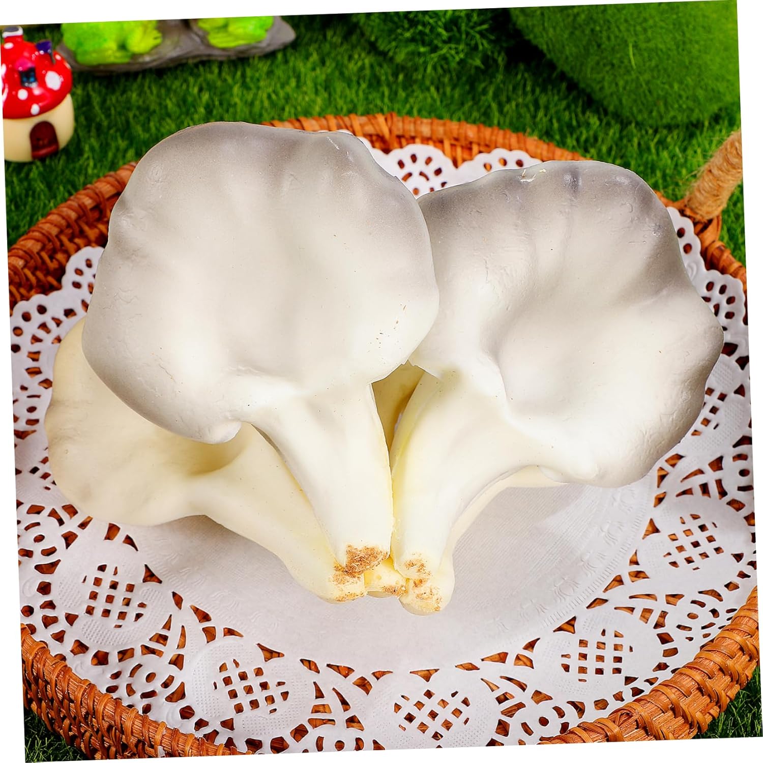 SOLUSTRE Vivid Fake Straw Mushroom Decor Prop