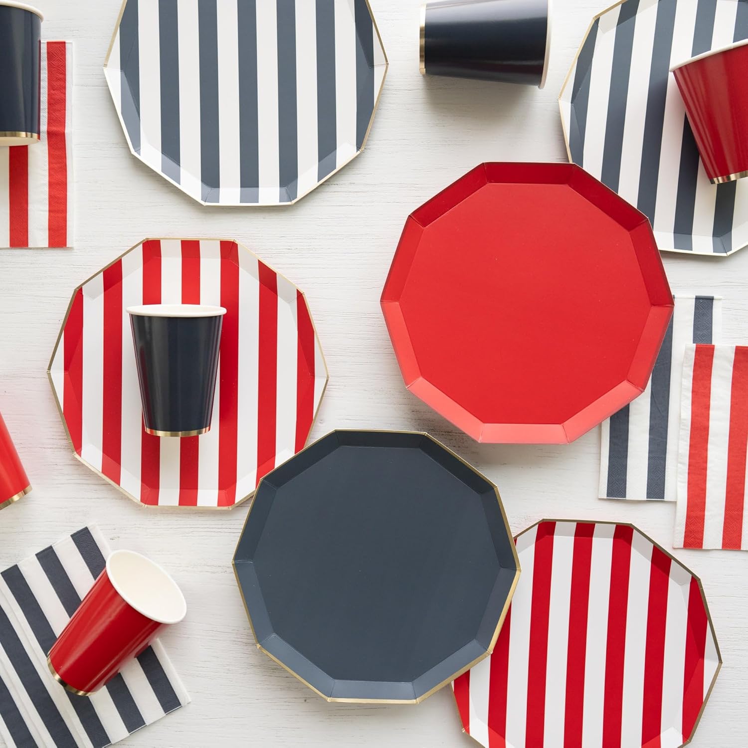 Red Cabana Stripe Paper Plates 105 Inch Pack of 8