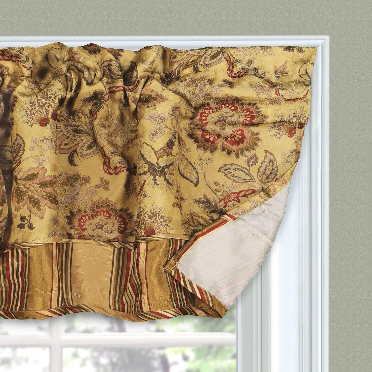 Waverly Traditions Navarra Scalloped Valance 52x16